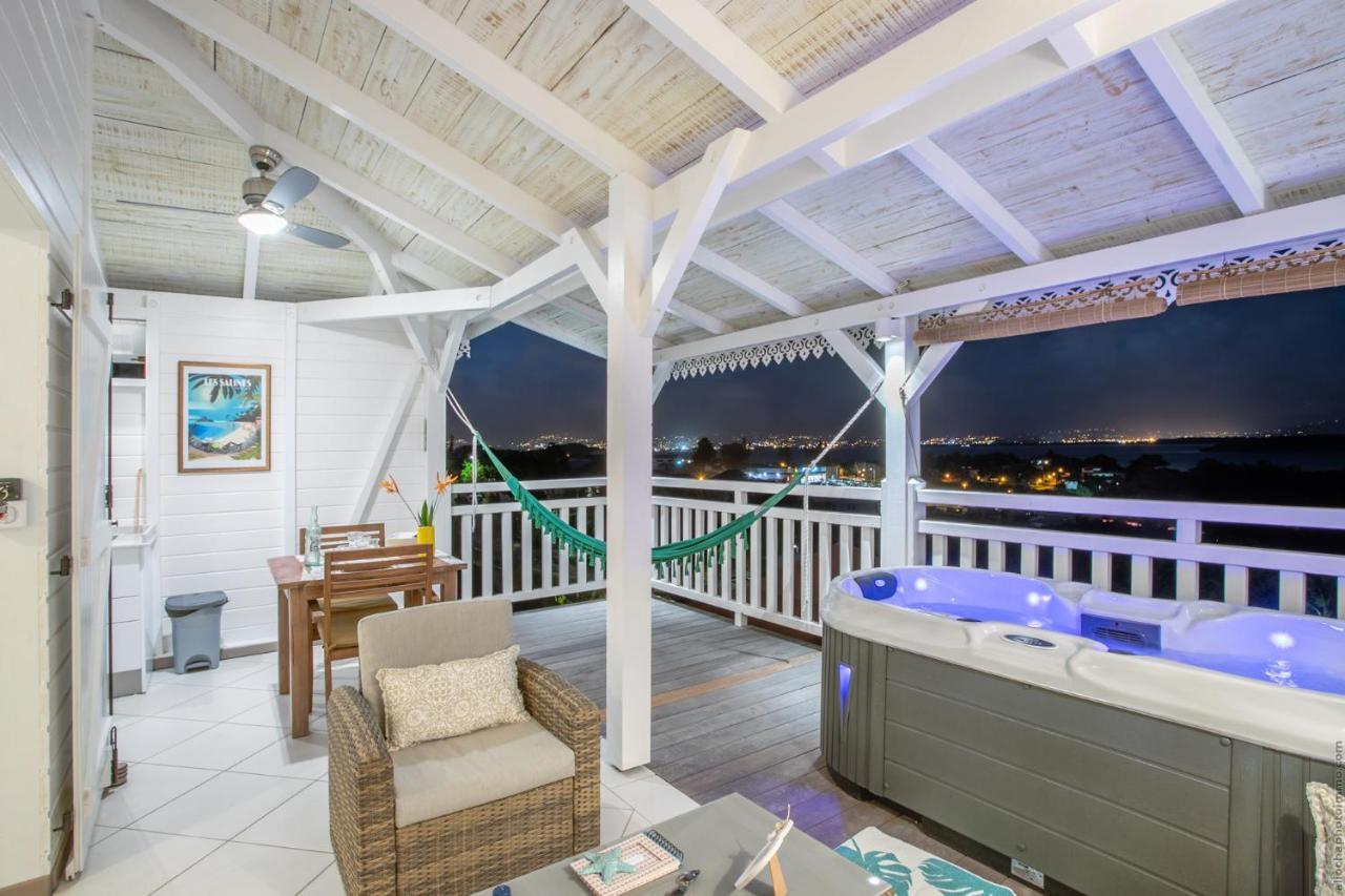Bungalow Vanille Pacane - Vue Mer Avec Spa Prive Les Trois-Ilets Exterior photo
